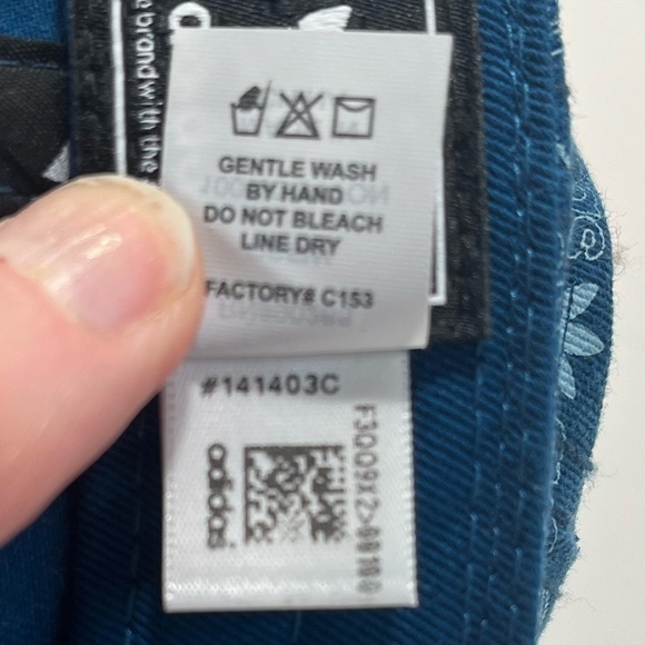 ADIDAS Logo Baseball Hat Adjustable Strap - Picture 5 of 15